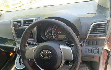 Toyota Ractis II, 2011 год, 759 000 рублей, 10 фотография