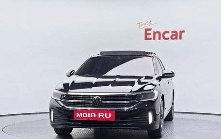 Volkswagen Jetta VII, 2022 год, 1 990 000 рублей, 2 фотография