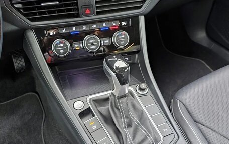 Volkswagen Jetta VII, 2022 год, 1 990 000 рублей, 19 фотография