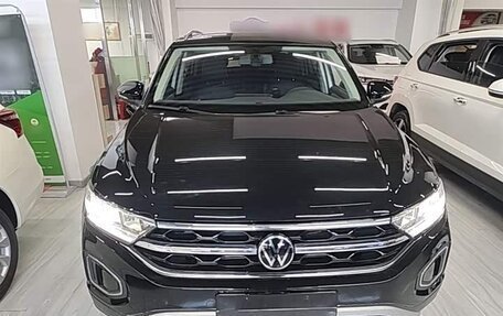 Volkswagen T-Roc I, 2023 год, 1 320 000 рублей, 4 фотография