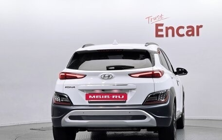 Hyundai Kona I, 2021 год, 1 720 000 рублей, 4 фотография
