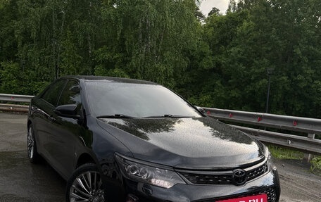 Toyota Camry, 2017 год, 2 950 000 рублей, 11 фотография