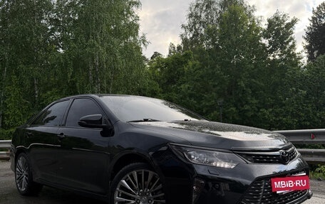 Toyota Camry, 2017 год, 2 950 000 рублей, 12 фотография