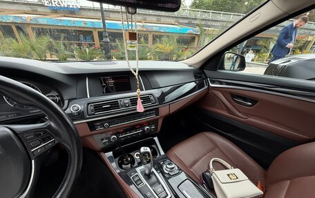 BMW 5 серия, 2014 год, 2 000 000 рублей, 12 фотография