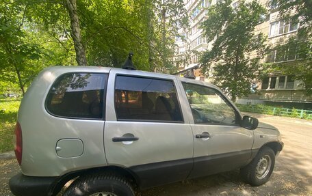 Chevrolet Niva I рестайлинг, 2003 год, 215 000 рублей, 4 фотография
