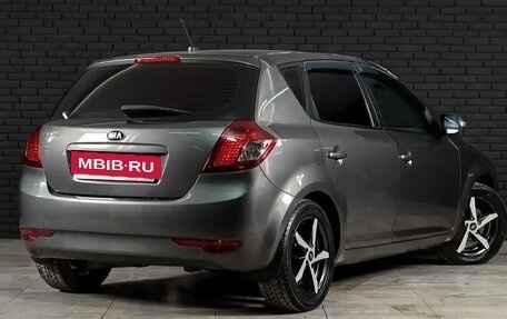 KIA cee'd I рестайлинг, 2011 год, 800 000 рублей, 2 фотография