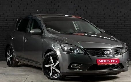 KIA cee'd I рестайлинг, 2011 год, 800 000 рублей, 8 фотография