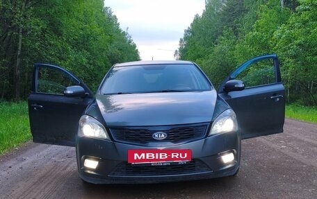KIA cee'd I рестайлинг, 2011 год, 800 000 рублей, 20 фотография