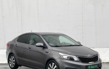 KIA Rio III рестайлинг, 2016 год, 990 000 рублей, 3 фотография