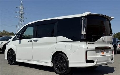 Honda Stepwgn IV, 2022 год, 1 610 888 рублей, 6 фотография