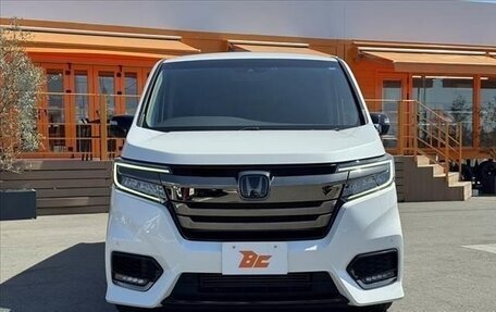 Honda Stepwgn IV, 2022 год, 1 610 888 рублей, 2 фотография