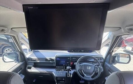 Honda Stepwgn IV, 2022 год, 1 610 888 рублей, 13 фотография