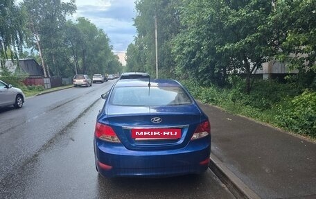 Hyundai Solaris II рестайлинг, 2011 год, 630 000 рублей, 4 фотография
