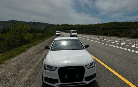 Audi A4, 2014 год, 2 000 000 рублей, 2 фотография