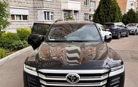 Toyota Land Cruiser, 2022 год, 9 900 000 рублей, 2 фотография