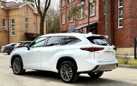 Toyota Highlander, 2025 год, 5 250 000 рублей, 2 фотография