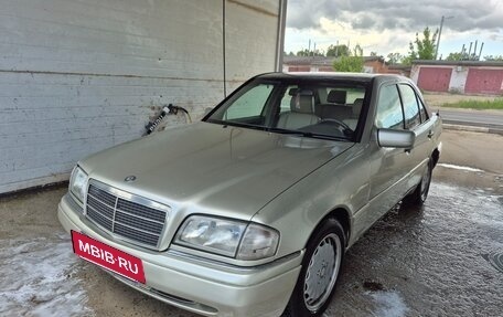 Mercedes-Benz C-Класс, 1995 год, 340 000 рублей, 2 фотография