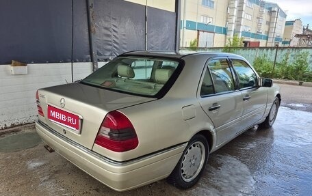 Mercedes-Benz C-Класс, 1995 год, 340 000 рублей, 4 фотография