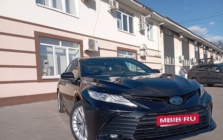Toyota Camry, 2019 год, 2 100 000 рублей, 6 фотография