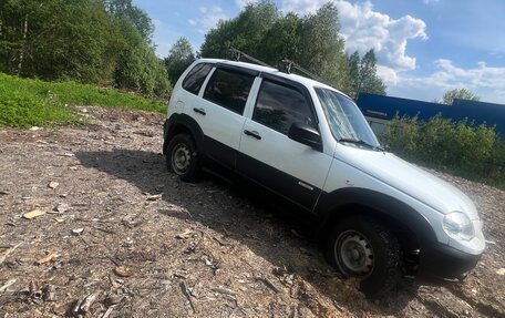 Chevrolet Niva I рестайлинг, 2015 год, 610 000 рублей, 5 фотография