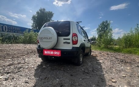 Chevrolet Niva I рестайлинг, 2015 год, 610 000 рублей, 4 фотография