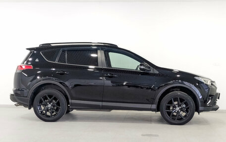 Toyota RAV4, 2019 год, 2 800 000 рублей, 4 фотография