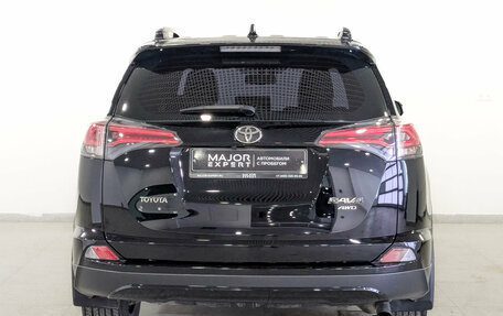 Toyota RAV4, 2019 год, 2 800 000 рублей, 6 фотография