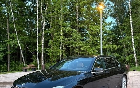BMW 7 серия, 2016 год, 2 900 000 рублей, 2 фотография