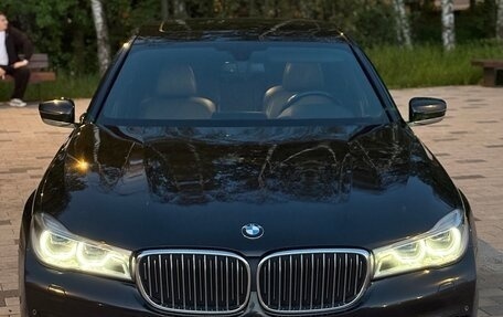 BMW 7 серия, 2016 год, 2 900 000 рублей, 7 фотография