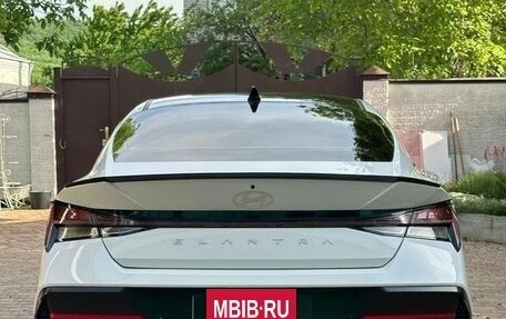Hyundai Elantra, 2023 год, 1 820 000 рублей, 7 фотография