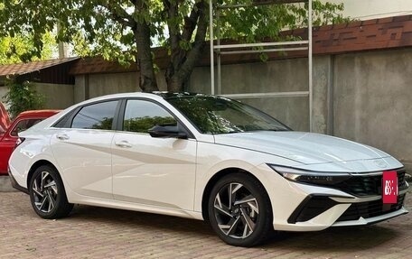Hyundai Elantra, 2023 год, 1 820 000 рублей, 4 фотография