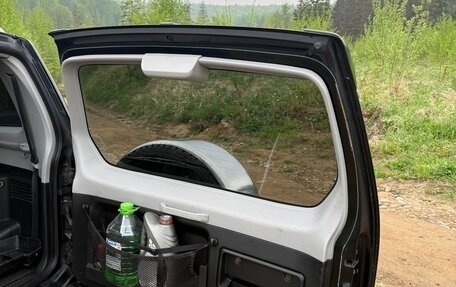 Mitsubishi Pajero III рестайлинг, 2006 год, 830 000 рублей, 9 фотография