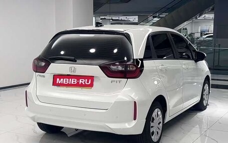 Honda Fit, 2025 год, 1 520 000 рублей, 15 фотография