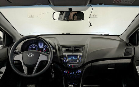 Hyundai Solaris II рестайлинг, 2016 год, 985 000 рублей, 14 фотография