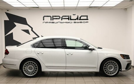 Volkswagen Passat B8 рестайлинг, 2016 год, 1 829 900 рублей, 6 фотография