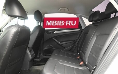 Volkswagen Passat B8 рестайлинг, 2016 год, 1 829 900 рублей, 11 фотография