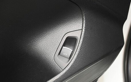 Volkswagen Passat B8 рестайлинг, 2016 год, 1 829 900 рублей, 22 фотография