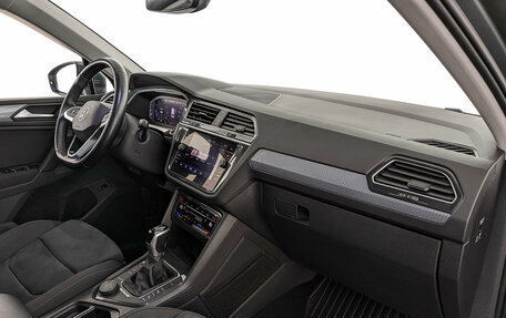 Volkswagen Tiguan II, 2021 год, 3 500 000 рублей, 13 фотография