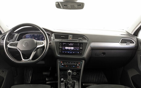 Volkswagen Tiguan II, 2021 год, 3 500 000 рублей, 14 фотография