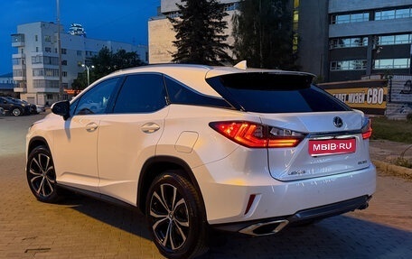 Lexus RX IV рестайлинг, 2017 год, 5 000 000 рублей, 1 фотография