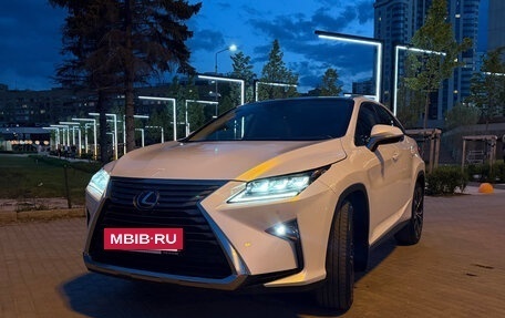 Lexus RX IV рестайлинг, 2017 год, 5 000 000 рублей, 3 фотография
