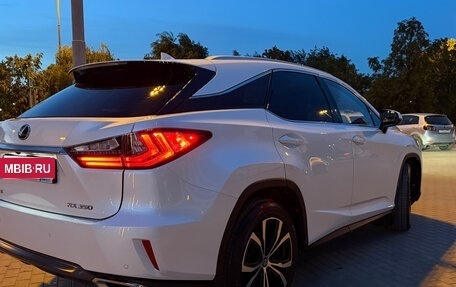 Lexus RX IV рестайлинг, 2017 год, 5 000 000 рублей, 5 фотография