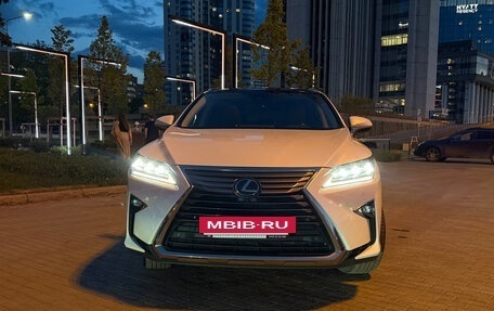 Lexus RX IV рестайлинг, 2017 год, 5 000 000 рублей, 6 фотография