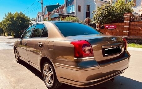 Toyota Avensis III рестайлинг, 2004 год, 750 000 рублей, 4 фотография