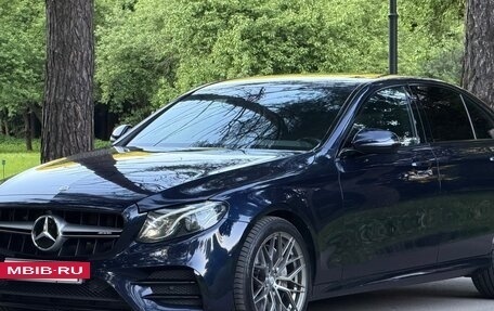 Mercedes-Benz E-Класс, 2020 год, 3 500 000 рублей, 10 фотография