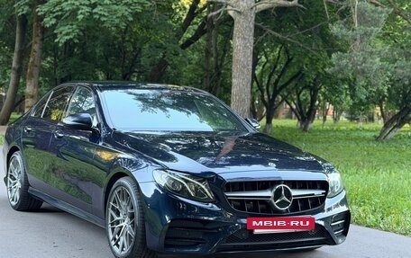Mercedes-Benz E-Класс, 2020 год, 3 500 000 рублей, 3 фотография