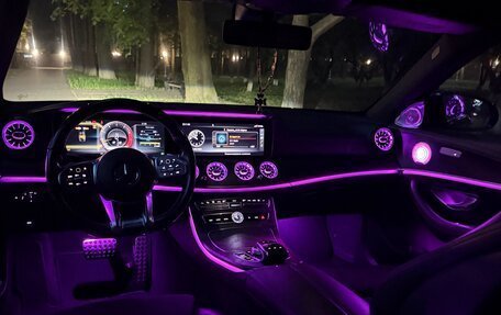 Mercedes-Benz E-Класс, 2020 год, 3 500 000 рублей, 22 фотография