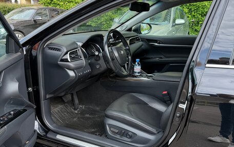 Toyota Camry, 2019 год, 3 150 000 рублей, 12 фотография