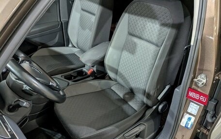 Volkswagen Tiguan II, 2019 год, 2 500 000 рублей, 3 фотография