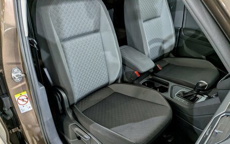Volkswagen Tiguan II, 2019 год, 2 500 000 рублей, 13 фотография